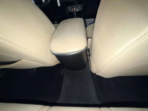 Used 2013 Chrysler 200 Touring image 22