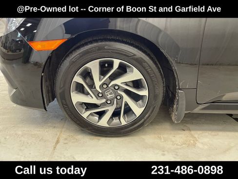 Used 2016 Honda Civic EX image 10