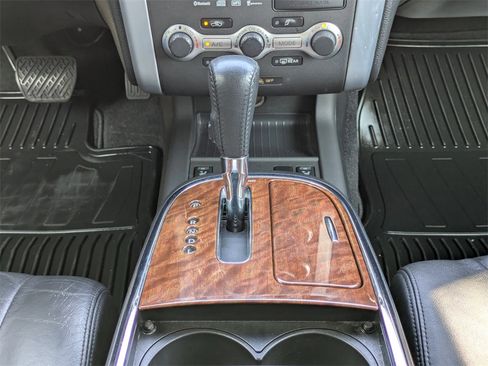 Used 2010 Nissan Murano LE w/ Navigation Pkg image 14