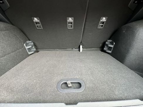 Used 2022 Ford EcoSport SE w/ SE Convenience Package image 24