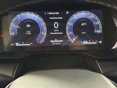 Used 2023 Jeep Grand Cherokee Limited w/ Black Appearance Package image 17