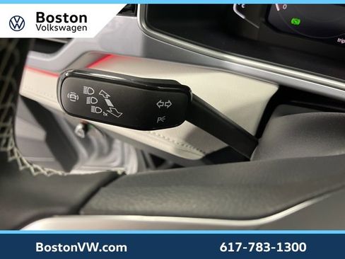 New 2026 Volkswagen Taos SEL image 19