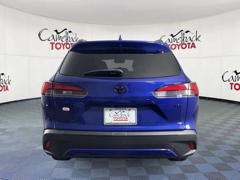 Used 2024 Toyota Corolla Cross XLE w/ Convenience Package FWD image 7
