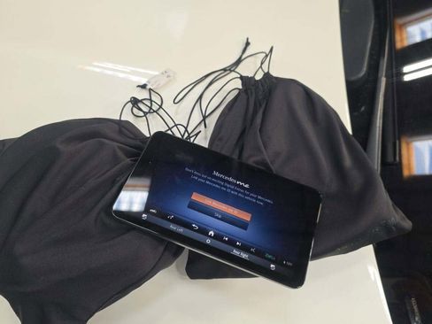 Used 2023 Mercedes-Benz EQS 580 4MATIC SUV w/ Pinnacle Trim Package image 29