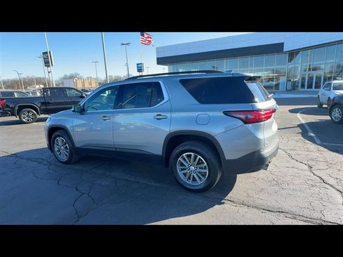 Certified 2023 Chevrolet Traverse LT image 6