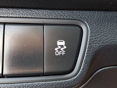 Used 2022 Kia Forte LXS FWD image 24