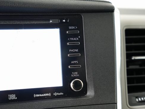 Used 2019 Toyota Sienna Limited Premium image 26