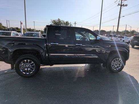 Used 2024 Toyota Tacoma Limited AWD/4WD image 6