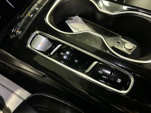 Used 2023 Buick Envision Essence image 20