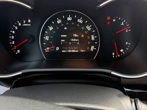 Used 2015 Kia Sorento SX image 11