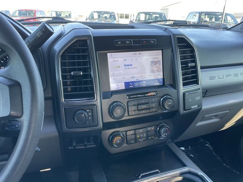 Used 2022 Ford F350 XLT w/ FX4 Off-Road Package image 10