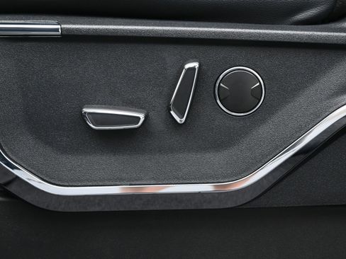 Used 2023 Ford F150 Lariat w/ Equipment Group 502A High image 10