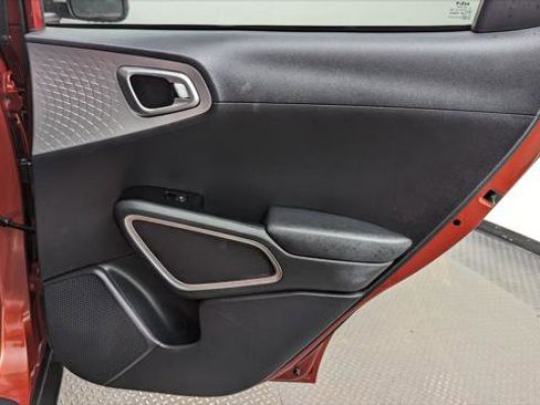 Used 2024 Kia Soul LX w/ Option Group 015 image 21