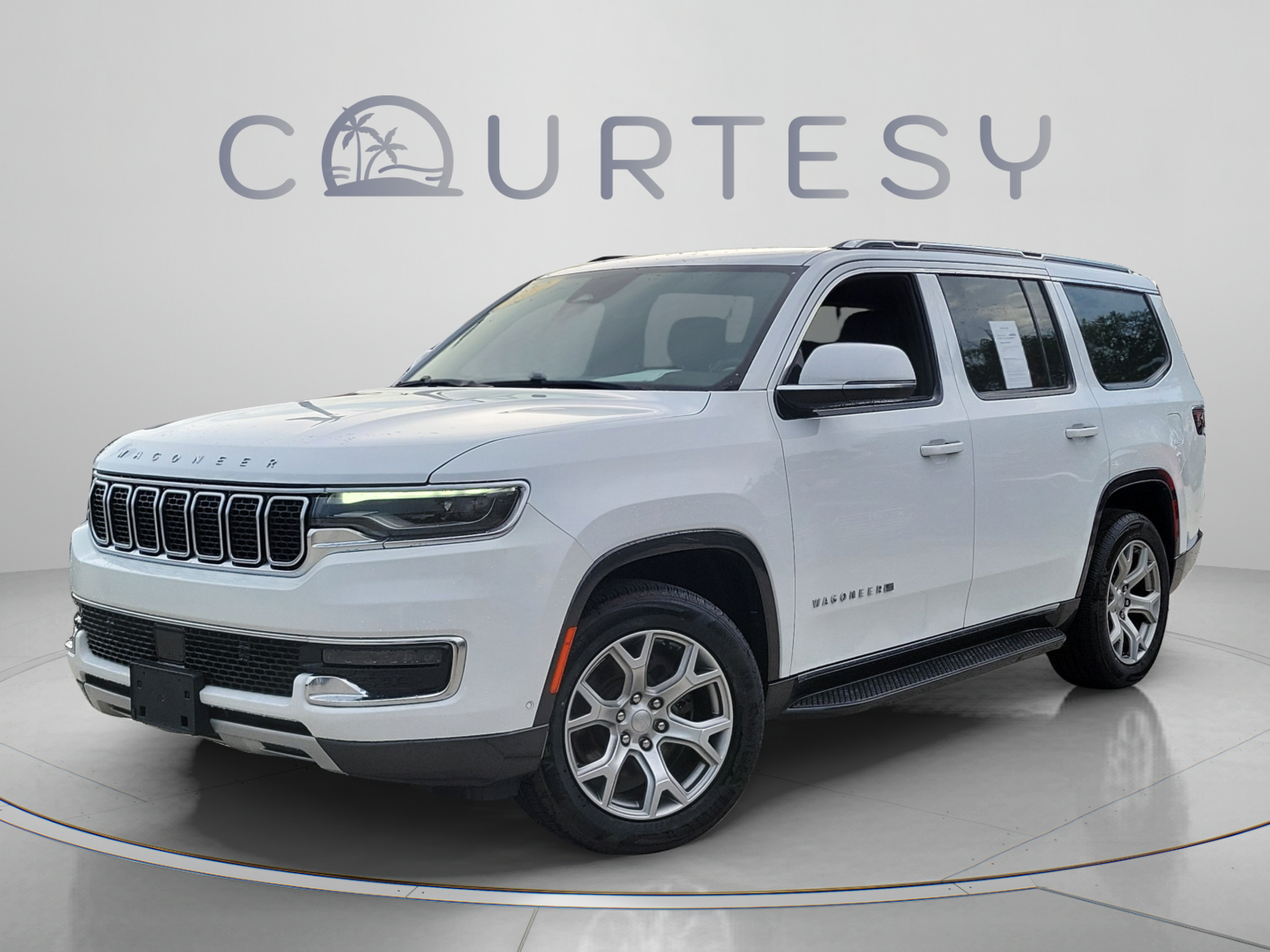 Used 2022 Jeep Wagoneer Series II AWD/4WD image 1