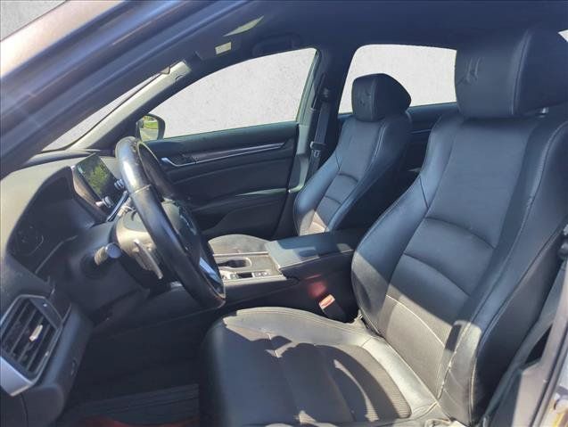 Used 2018 Honda Accord Sport image 21