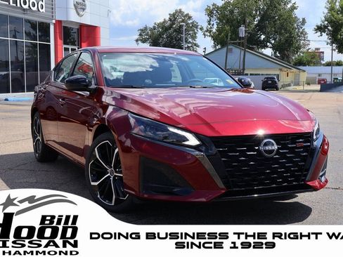 New 2025 Nissan Altima 2.5 SR image 1