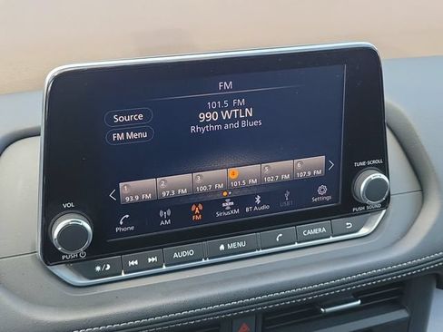 Used 2023 Nissan Rogue SV FWD image 26