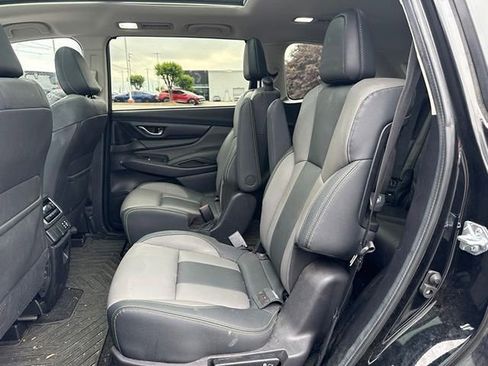 Used 2023 Subaru Ascent Onyx Edition AWD/4WD image 5