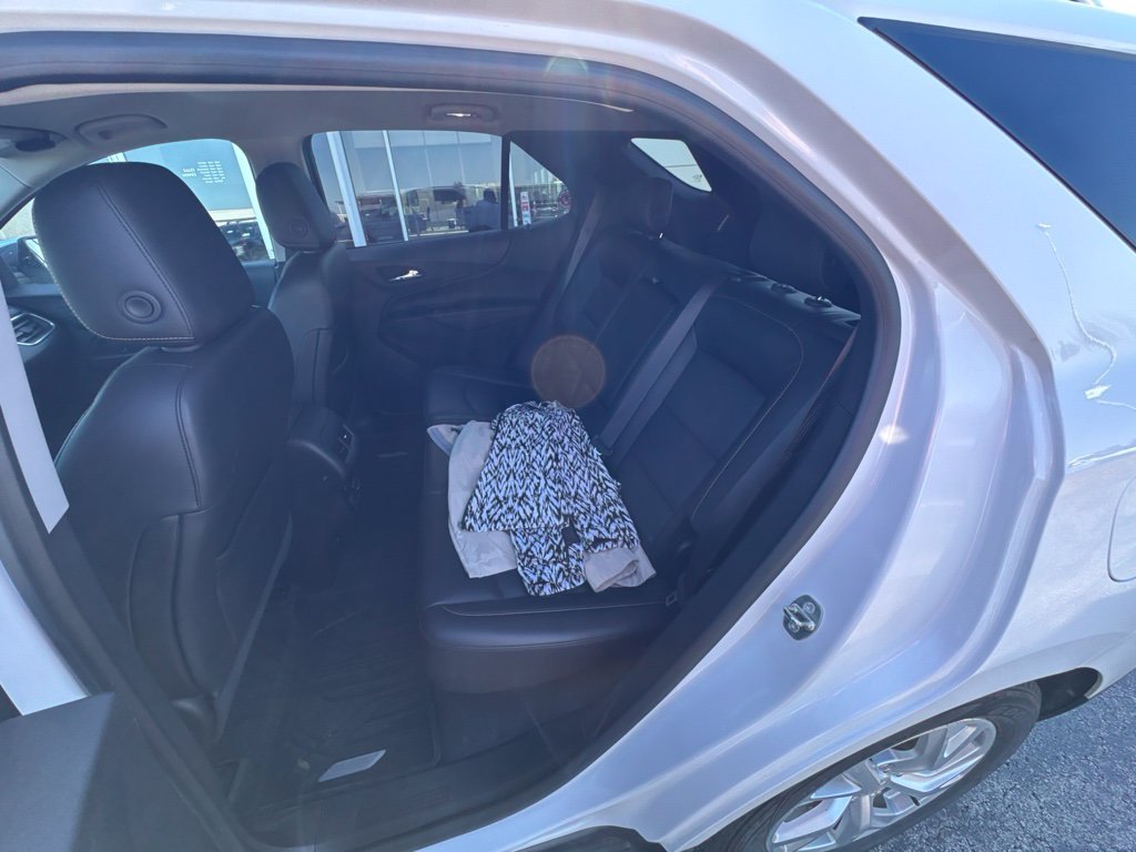 Used 2018 Chevrolet Equinox Premier AWD/4WD image 11