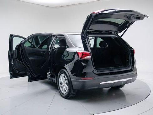 Used 2024 Chevrolet Equinox LT w/ LPO, Floor Liner Package image 19