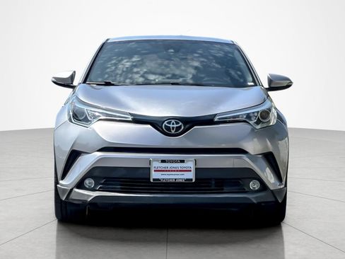 Certified 2018 Toyota C-HR XLE FWD image 8