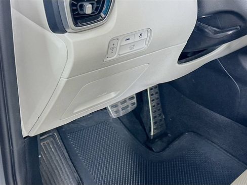 Used 2022 Kia Sorento SX FWD image 10
