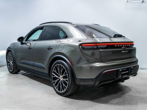 New 2026 Porsche Macan 4 Electric AWD/4WD image 3
