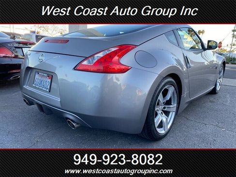 Used 2009 Nissan 370Z Touring image 8