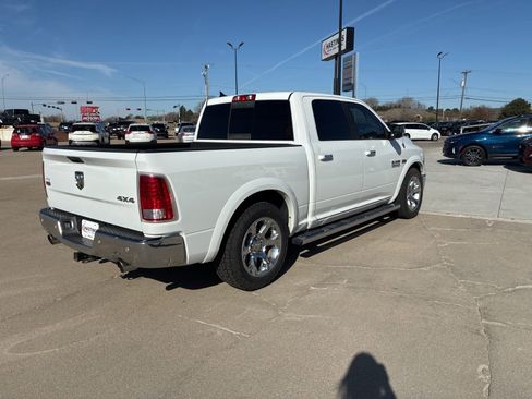 Used 2017 RAM 1500 Laramie w/ Convenience Group AWD/4WD image 6