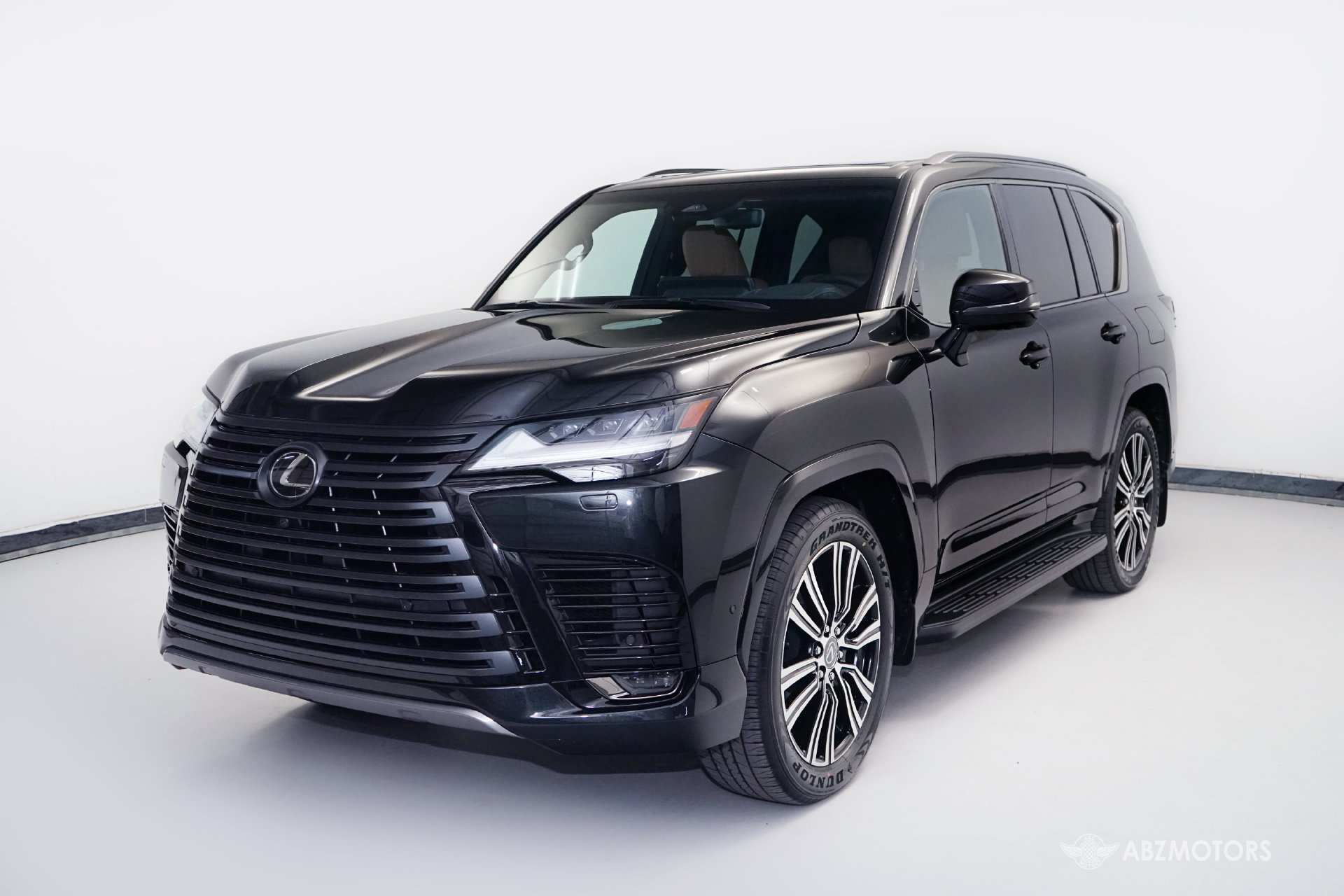 Used 2026 Lexus LX 700h Luxury AWD/4WD image 2