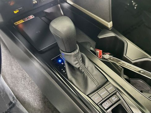 Used 2025 Toyota Camry LE FWD image 21