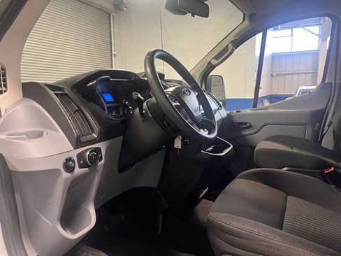 Used 2016 Ford Transit 350 XLT image 15