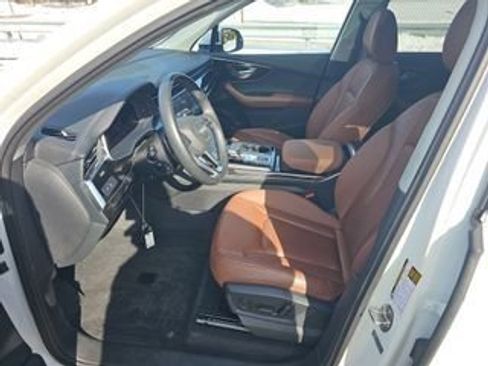 Used 2023 Audi Q7 3.0T Premium w/ Convenience Package image 7