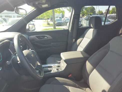 Certified 2023 Chevrolet Traverse LT FWD image 18