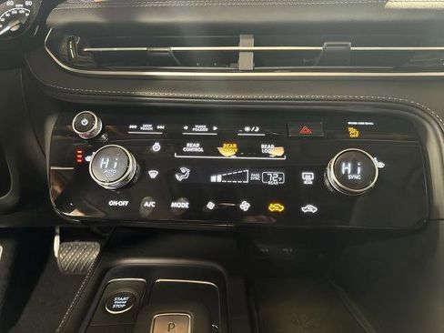 Certified 2025 INFINITI QX60 Pure image 23