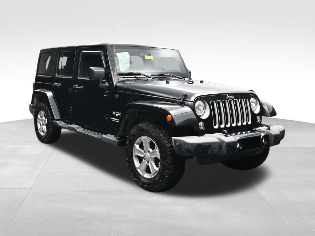 Used 2017 Jeep Wrangler Unlimited Sahara w/ Dual Top Group AWD/4WD image 7