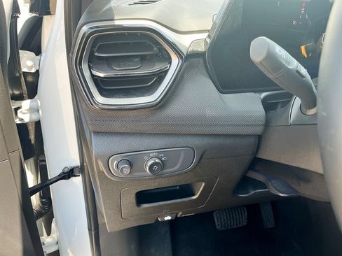 Used 2026 Chevrolet TrailBlazer LT w/ Convenience Package AWD/4WD image 10