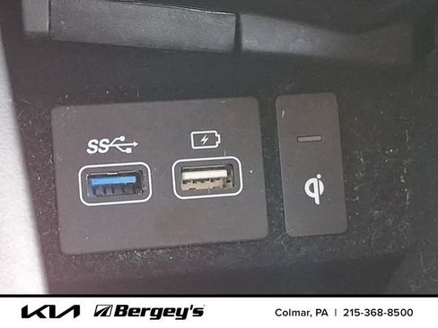 Used 2023 Genesis GV70 2.5T w/ Select Package AWD/4WD image 29
