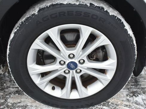 Used 2018 Ford Escape SE image 39