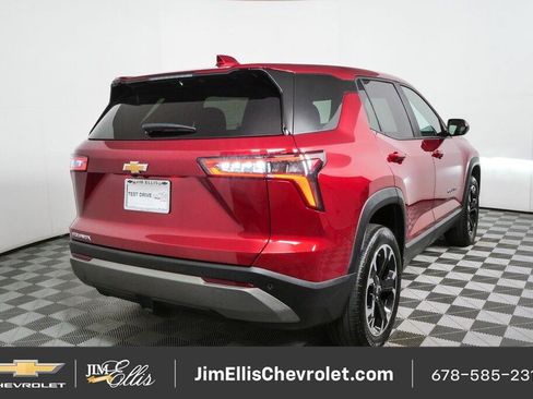Certified 2025 Chevrolet Equinox LT FWD image 3