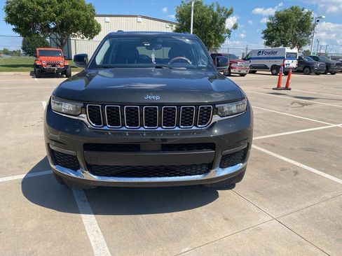 Used 2023 Jeep Grand Cherokee L Limited AWD/4WD image 2