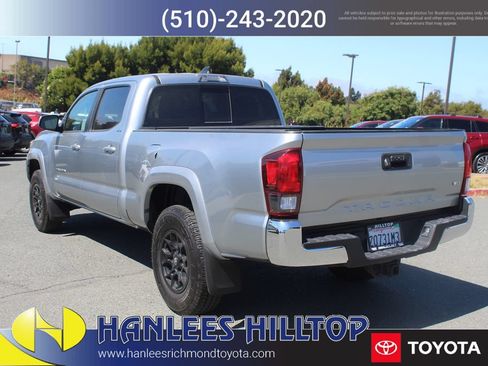 Used 2022 Toyota Tacoma SR5 RWD image 9