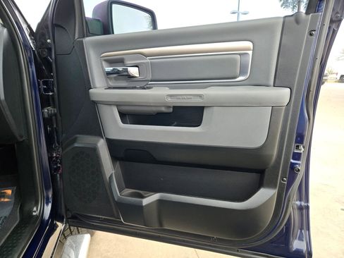 Used 2018 RAM 1500 Lone Star image 29