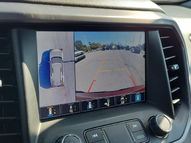 Used 2023 GMC Acadia AT4 w/ Technology Package AWD/4WD image 30