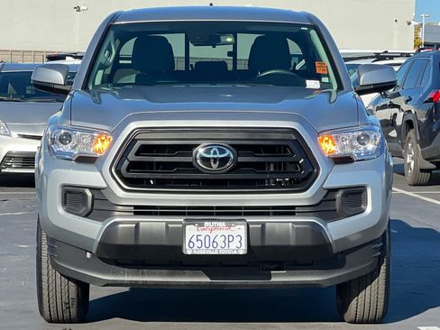 Certified 2022 Toyota Tacoma SR image 10