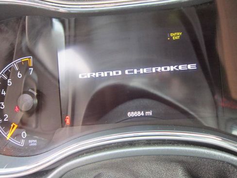 Used 2020 Jeep Grand Cherokee Trailhawk w/ Trailhawk Luxury Group image 10