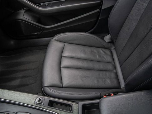 Used 2018 Audi A4 2.0T Premium Plus image 28