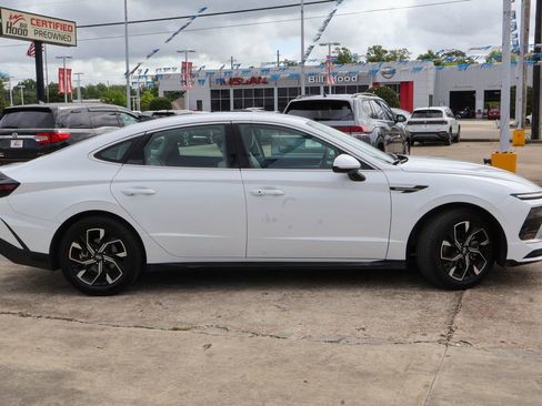 Used 2025 Hyundai Sonata SEL FWD image 21