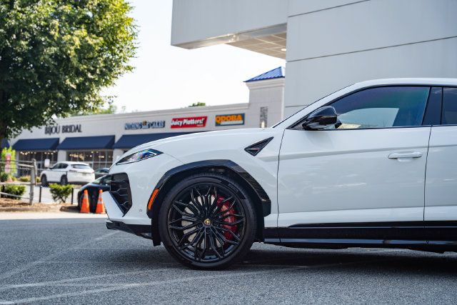 Used 2025 Lamborghini Urus SE AWD/4WD image 8