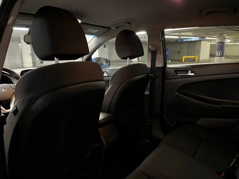 Used 2019 Hyundai Tucson SE image 19